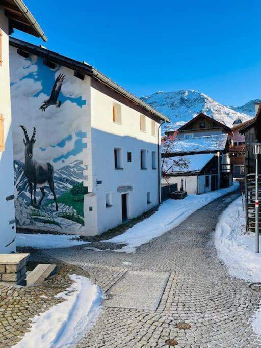 Ferienwohnung Charmant Pour Famille Bivio Exterior foto